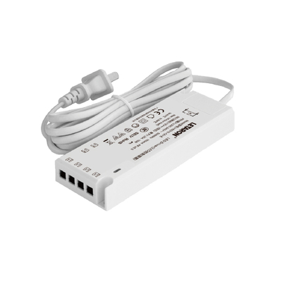 Conducción LED 6W Fuente de alimentación impermeable, transformador de 12V 110V-120V CA a CC para luces de banda, productos de voltaje constante